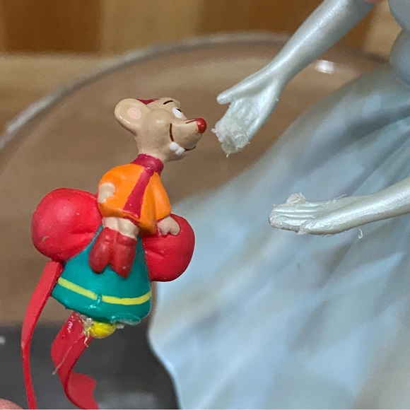 Vintage Disney Cinderella Grolier First Issue Christmas Ornament - Picture 14 of 15